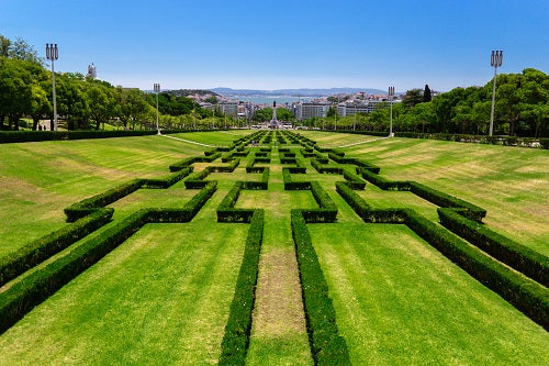 the best parks and gardens for kids in Lisbon