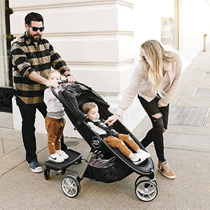 Visiting Lisbon with kids? Let's go baby has top-quality strollers and buggy boards for rent. 